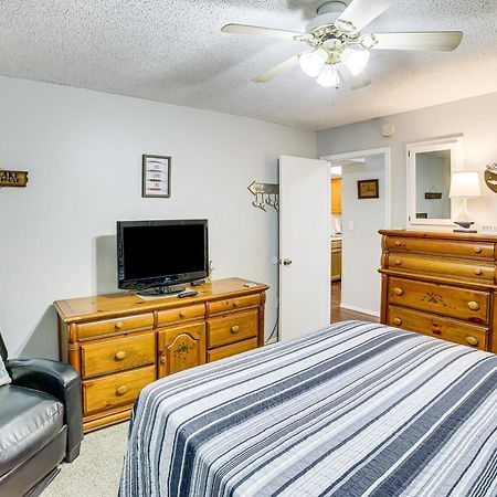 Reed Springs Condo With Furnished Deck And Pool Access Reeds Spring Bagian luar foto