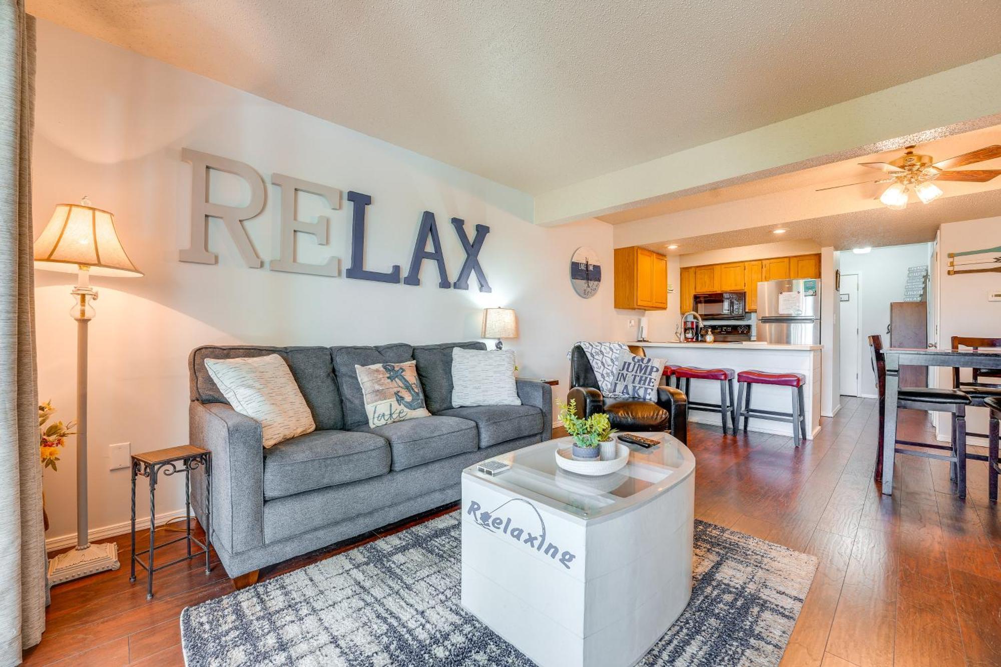 Reed Springs Condo With Furnished Deck And Pool Access Reeds Spring Bagian luar foto