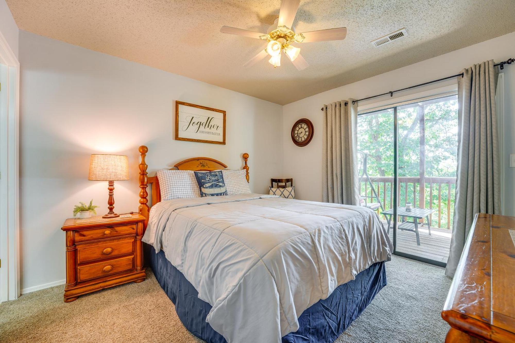 Reed Springs Condo With Furnished Deck And Pool Access Reeds Spring Bagian luar foto