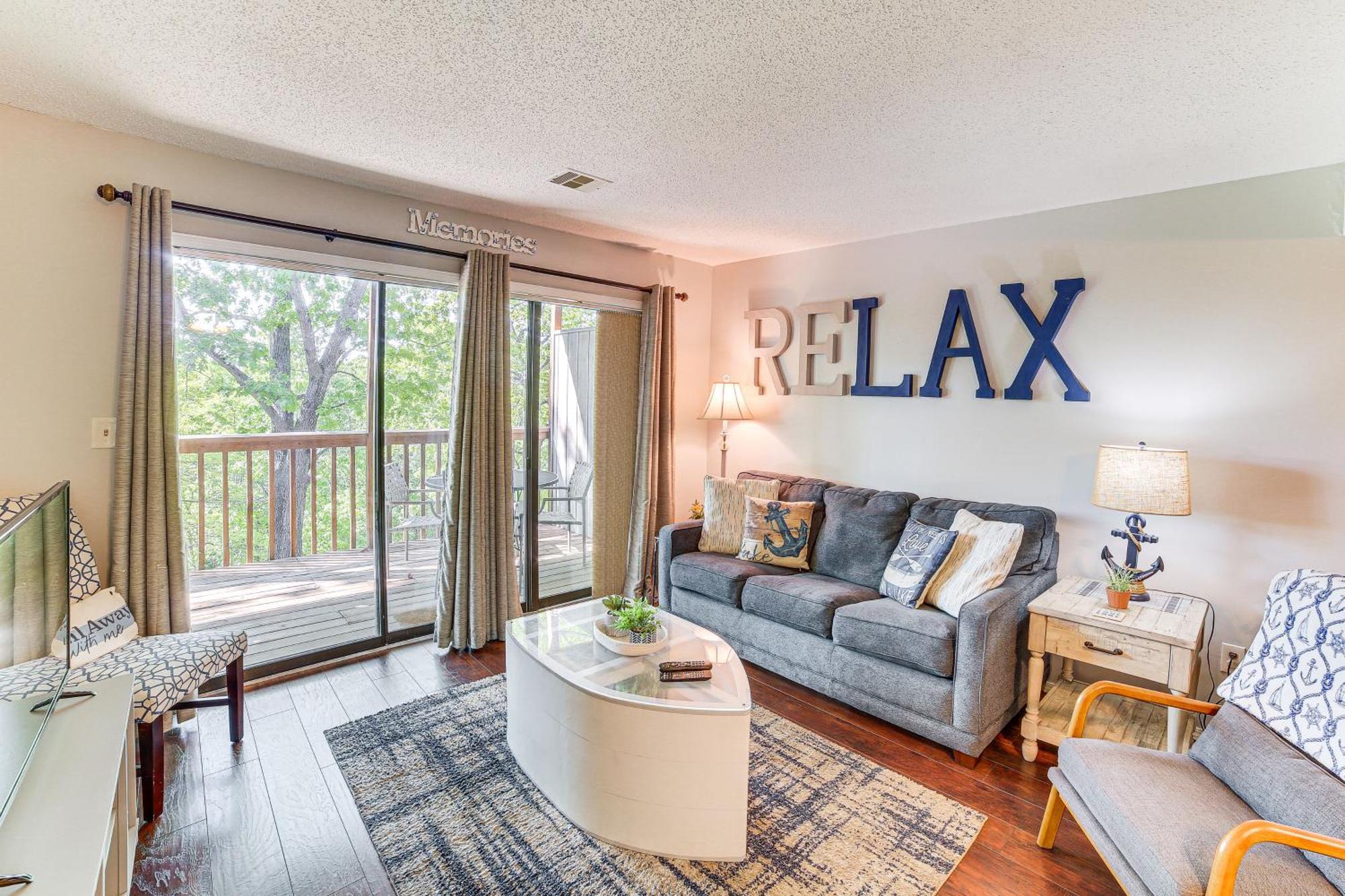 Reed Springs Condo With Furnished Deck And Pool Access Reeds Spring Bagian luar foto