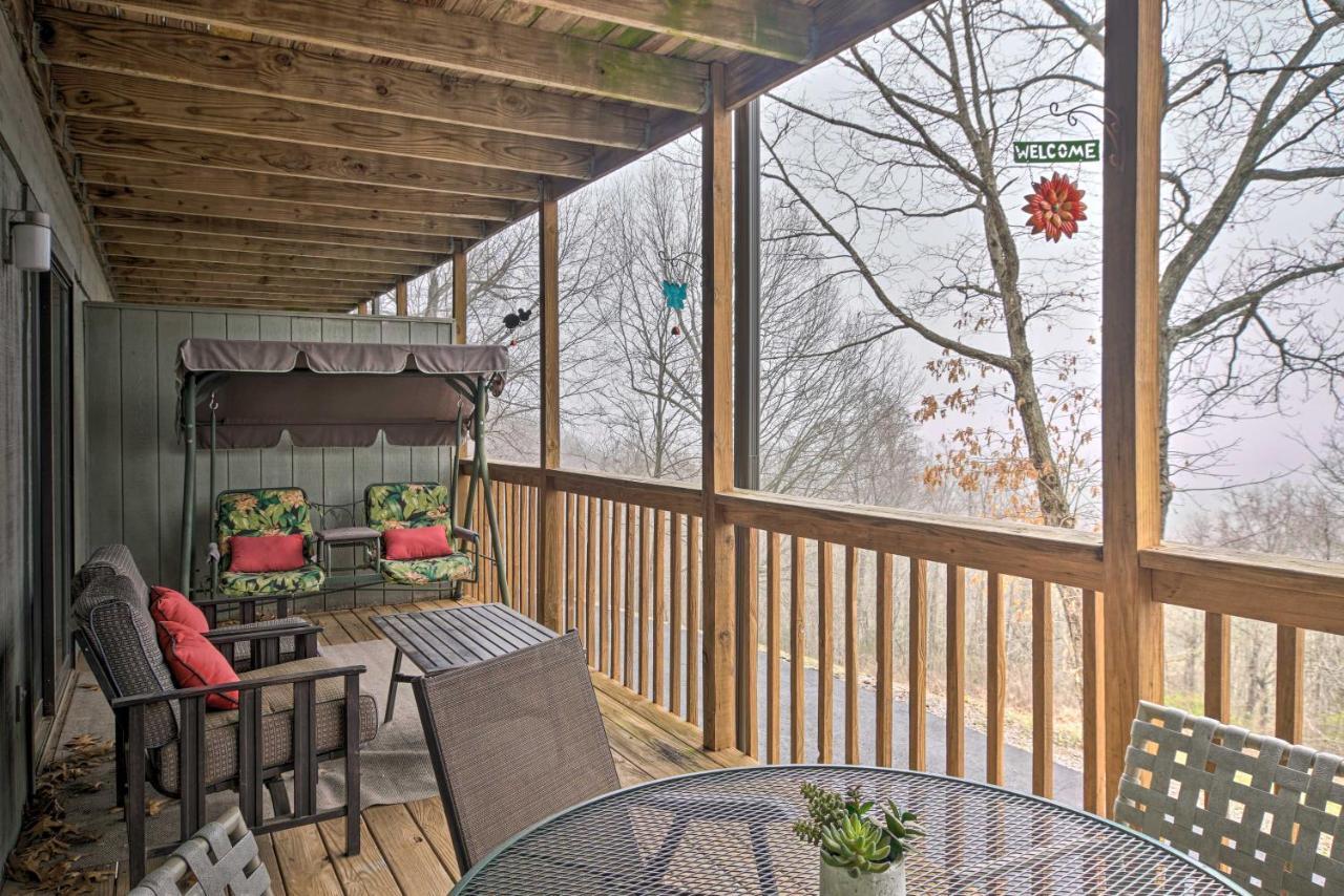 Reed Springs Condo With Furnished Deck And Pool Access Reeds Spring Bagian luar foto