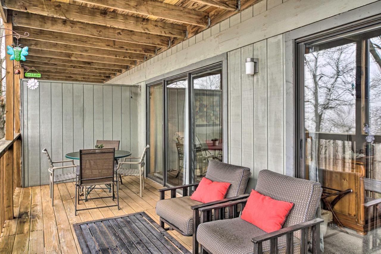Reed Springs Condo With Furnished Deck And Pool Access Reeds Spring Bagian luar foto